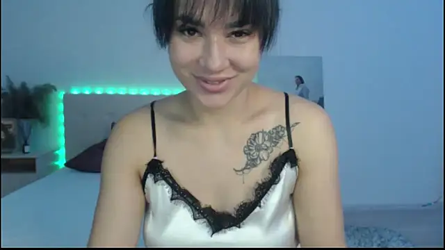 RoxannePure online show from September 23, 2025, 3:46 am