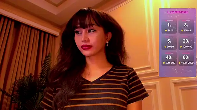 Snapshot of YOURCRISTINAS chatting on November 11, 2025, 5:24 am YOURCRISTINAS online show from November 11, 2025, 5:24 am