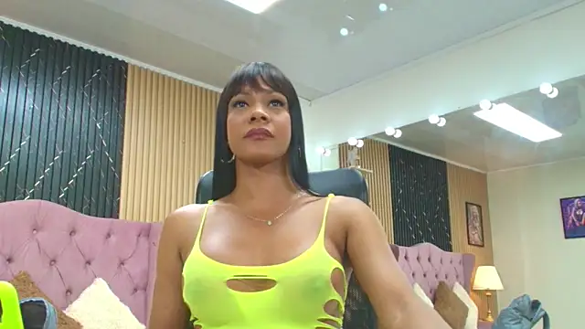 BARBIE BROWNN online show from November 12, 2025, 1:59 pm