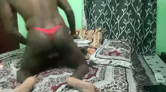 Indian-Drag-Queen online show from January 20, 2025, 4:55 pm