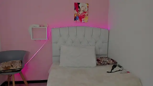 Snapshot of 18candys chatting on February 20, 2026, 10:22 pm 18candys online show from February 20, 2026, 10:22 pm