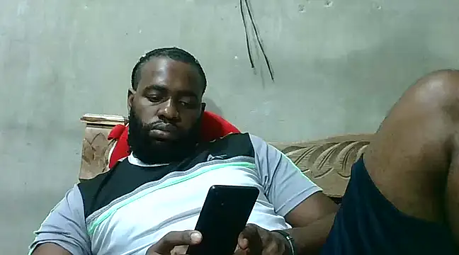 2ocmaxi online show from February 9, 2025, 10:11 pm