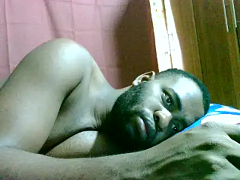 2ocmaxi online show from February 28, 2025, 5:59 pm