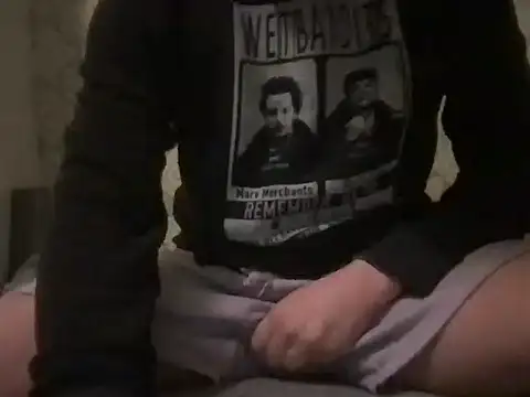 Hottie-James01 online show from April 9, 2026, 8:15 pm