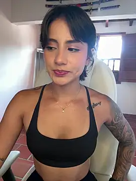 Ale Lewis online show from July 4, 2026, 7:07 pm