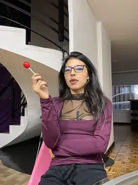 Snapshot of NanaRott chatting on February 14, 2026, 8:42 pm NanaRott online show from February 14, 2026, 8:42 pm