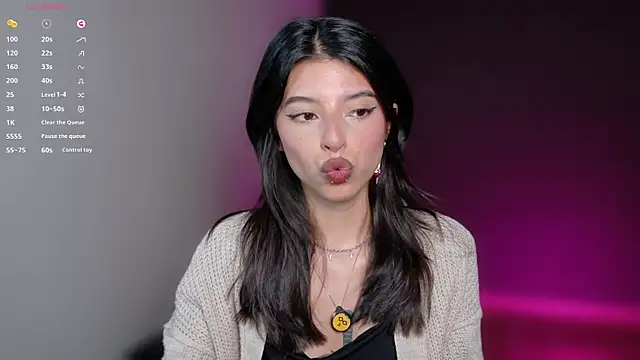 NanaRott online show from July 22, 2026, 2:02 am