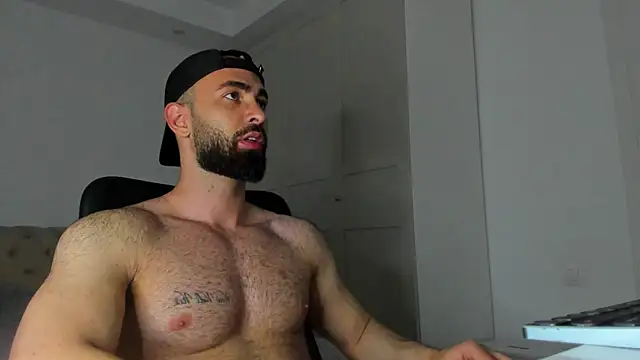 MichaelMasterss online show from May 9, 2026, 8:01 pm