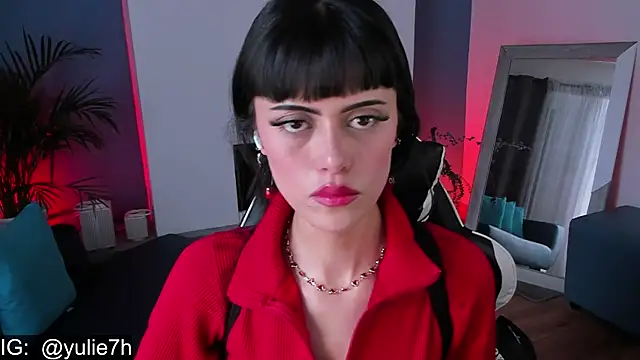  Jessy Moon  online show from November 14, 2025, 7:06 pm