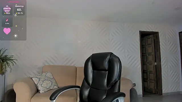 RenataReyes online show from February 9, 2026, 8:40 pm