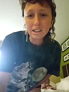 mossy kiss online show from December 29, 2024, 5:22 pm