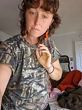 mossy kiss online show from November 5, 2025, 6:33 pm