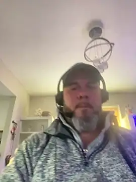 Cristian-Brayan online show from December 16, 2025, 1:48 pm