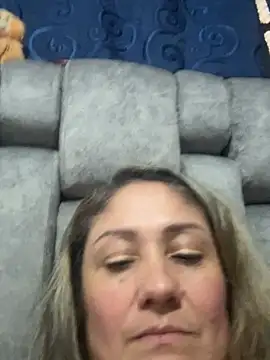 gabiTetas online show from June 25, 2026, 7:52 pm