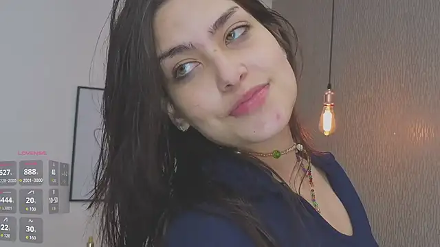 Alexa Thaylor  online show from May 6, 2026, 4:11 pm