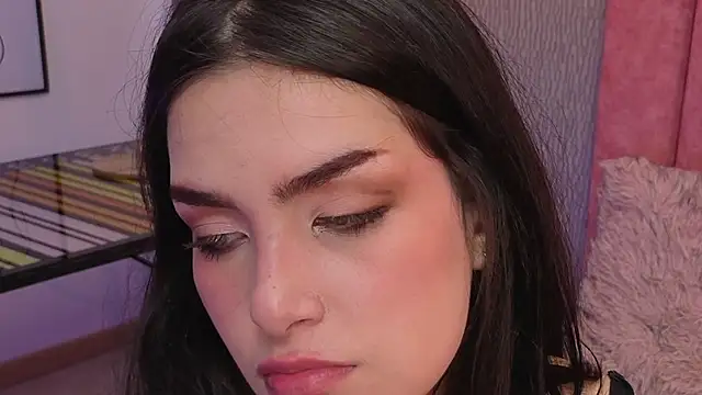 Alexa Thaylor  online show from May 1, 2026, 6:13 pm