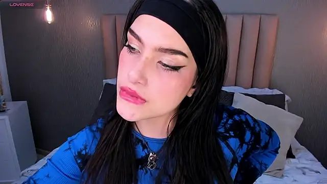 Alexa Thaylor  online show from March 19, 2025, 8:54 pm