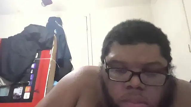 Chiblkchubottom2012 online show from December 3, 2025, 10:58 am