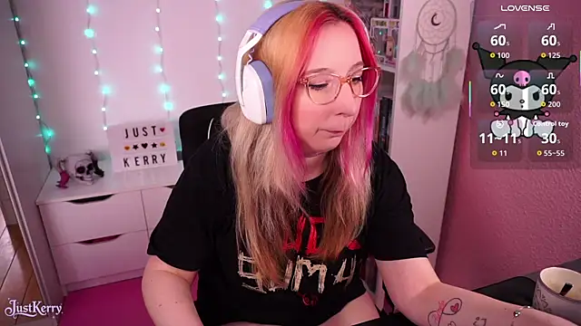 JustKerry online show from November 7, 2025, 9:14 am