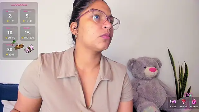 Snapshot of iriss_25 chatting on March 5, 2026, 12:35 pm iriss 25 online show from March 5, 2026, 12:35 pm