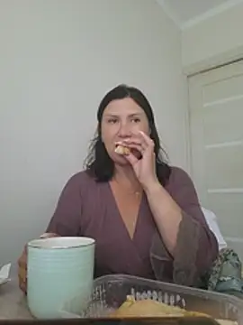 ROXOLANAA SEXY online show from June 26, 2026, 12:00 pm