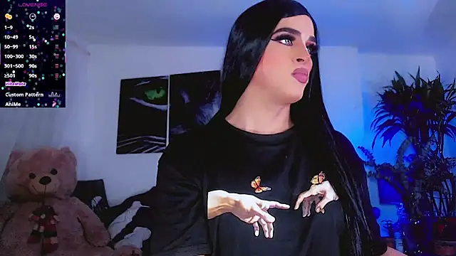 Sophiesweet5 online show from September 26, 2025, 11:17 am