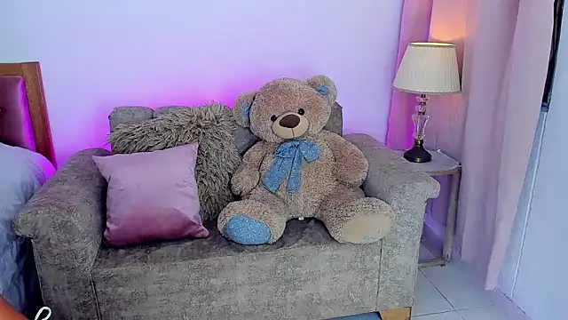 kaylen bless online show from February 25, 2026, 12:44 am