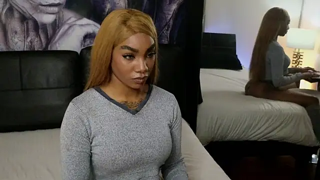 emely brandon online show from November 17, 2025, 3:10 am