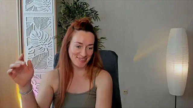 RebeccaMartinez online show from April 7, 2026, 6:48 am