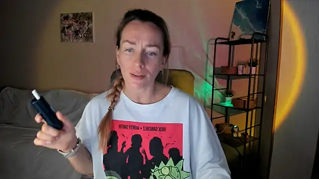 RebeccaMartinez online show from October 10, 2025, 11:11 am