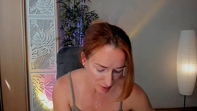 RebeccaMartinez online show from June 20, 2026, 7:57 am