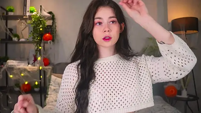 AuroraMari online show from October 27, 2025, 11:16 pm