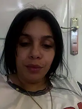 kamila-wc online show from January 10, 2026, 5:47 am