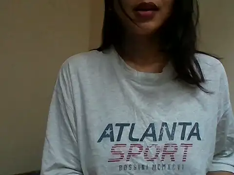  smiling4u  online show from June 3, 2026, 6:58 am