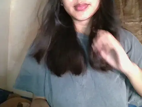  smiling4u  online show from July 15, 2026, 12:23 pm