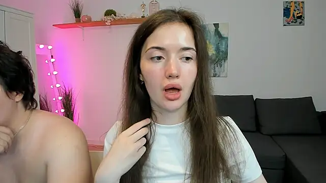 PollyFlame online show from September 23, 2025, 8:16 pm