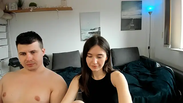 PollyFlame online show from March 18, 2025, 10:39 am