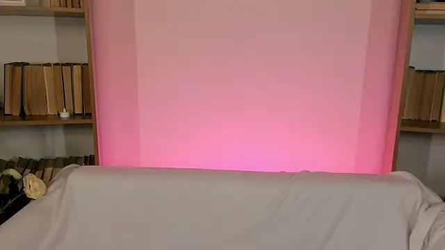 Phoenix Margo online show from December 2, 2025, 3:41 am