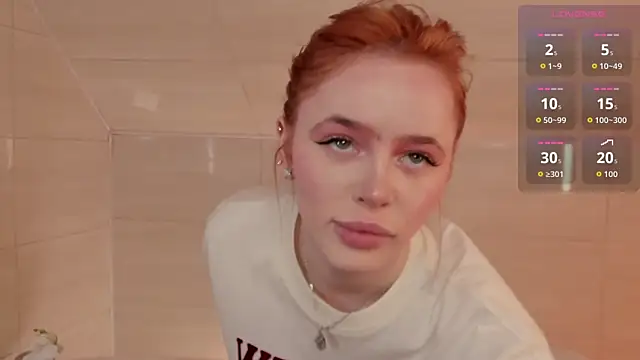 Phoenix Margo online show from November 6, 2025, 3:32 am