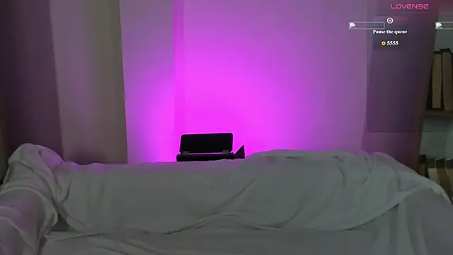 Phoenix Margo online show from January 11, 2026, 4:52 am