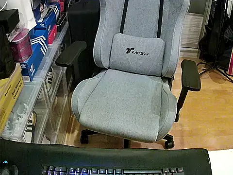 Snapshot of swimsuitloves chatting on October 5, 2025, 3:14 pm swimsuitloves online show from October 5, 2025, 3:14 pm