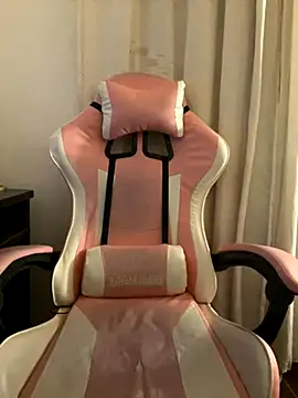 LittleBabyCat22 online show from September 23, 2025, 3:13 am