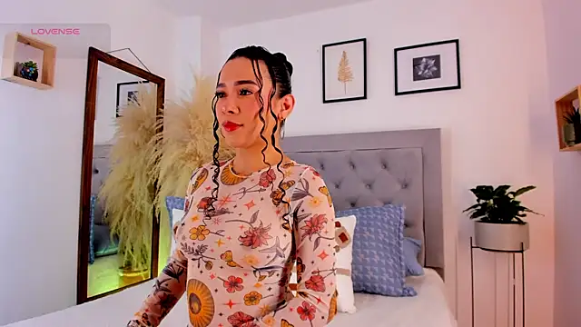 susan cute198 online show from May 24, 2026, 2:17 pm