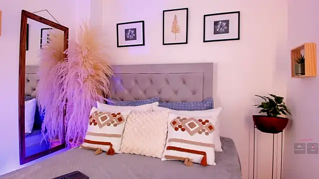 susan cute198 online show from June 27, 2026, 3:18 pm
