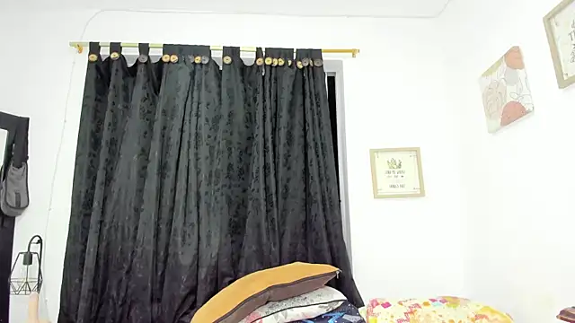 MANDY GIRL BBW online show from September 18, 2025, 9:45 am