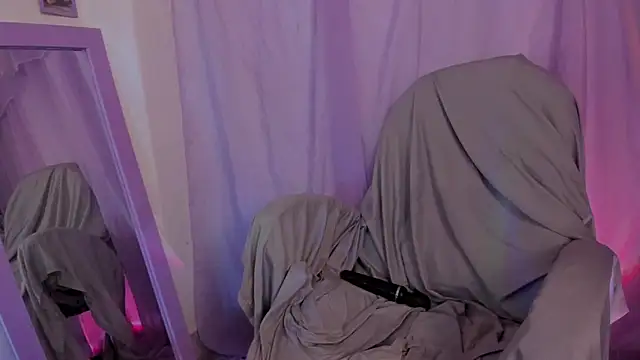  lh  online show from February 4, 2026, 3:07 pm