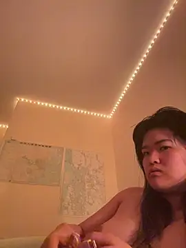 forbiddenfruitcake online show from May 19, 2026, 5:58 am
