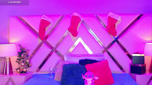 MalaikaBrown online show from December 17, 2025, 12:21 pm