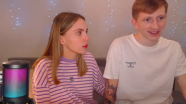 juliaanddima online show from March 22, 2025, 7:53 pm