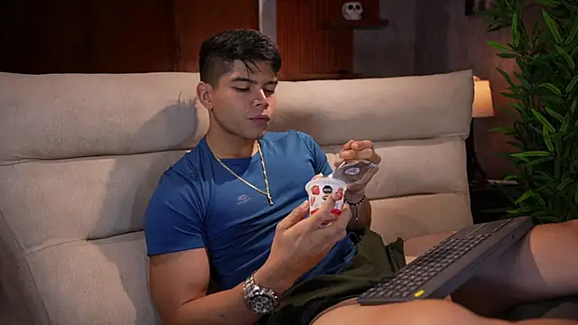 David capizzi  online show from November 6, 2025, 12:20 pm